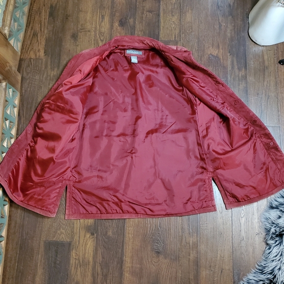 Jessica Holbrook Burgundy Leather Jacket - Picture 10 of 11